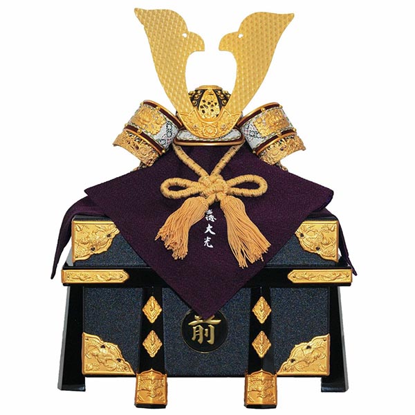 五月人形 吉徳 正絹緋絲縅 純金箔押兜 兜飾り 詳細画像 吉徳 五月人形 正絹緋絲縅 純金箔押兜 兜飾り 詳細画像
