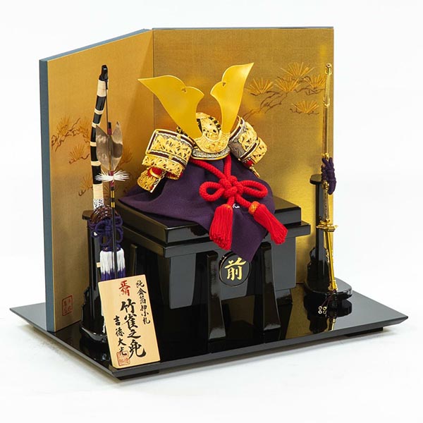 五月人形 吉徳 正絹赤絲縅 純金箔押兜 兜飾り 詳細画像 吉徳 五月人形 正絹赤絲縅 純金箔押兜 兜飾り 詳細画像