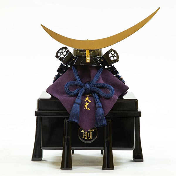 吉徳　 五月人形　正絹紺絲縅 伊達政宗公 兜飾り 　詳細画像