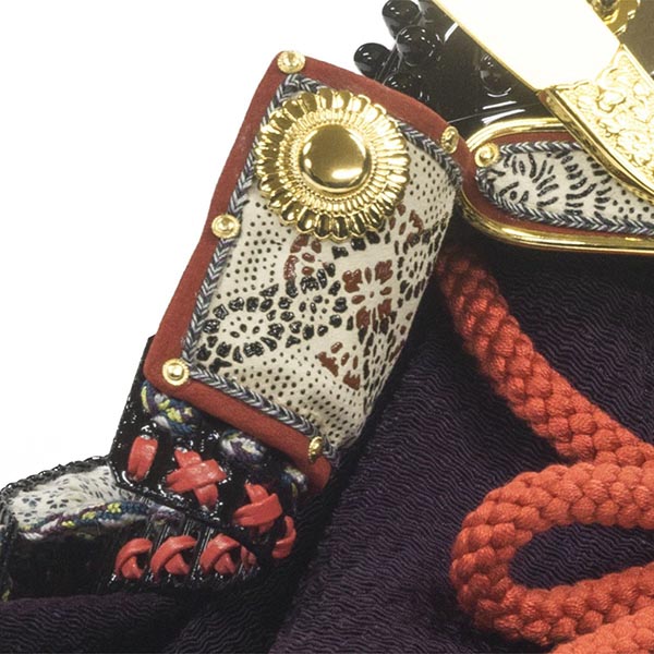 吉徳　 五月人形　小柴鑚穂作 小桜革縅 和紙小札 兜飾り　詳細画像