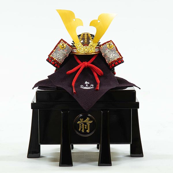 五月人形 吉徳 加藤鞆美作 正絹紺裾濃縅 和紙小札 兜飾り 詳細画像 吉徳 五月人形 加藤鞆美作 正絹紺裾濃縅 和紙小札 兜飾り 詳細画像