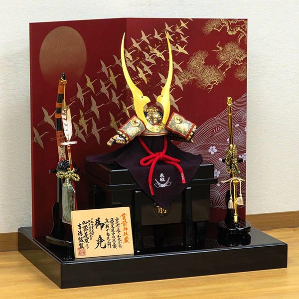 五月人形 吉徳 加藤義駿作 正絹薄紅中白縅 和紙小札 兜飾り 詳細画像 吉徳 五月人形 加藤義駿作 正絹薄紅中白縅 和紙小札 兜飾り 詳細画像