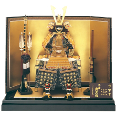 五月人形: 平安武久作　本金箔押<br>正絹緋縅裾厚13号大鎧<br>久月監製