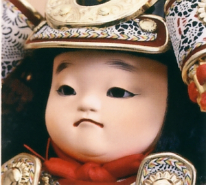 祥巧作　正絹紅赤糸縅　鎧着立大将　収納箱飾り　久月監製