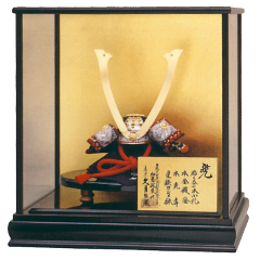 五月人形: 加藤峻厳作　革小札　本仕立<br>1/4紫糸肩萌黄縅兜　NO.31ケース入り　久月監製
