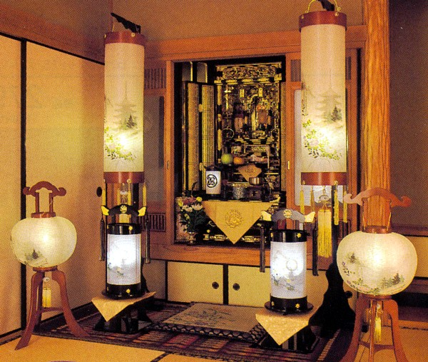 回忌灯　本黒塗二重張り（晩秋）台付