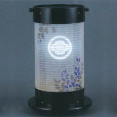 盆提灯: LED光彫刻 常燈明 黒塗 紫葉 電気コード式（LED仕様） 木製【家紋入代込】