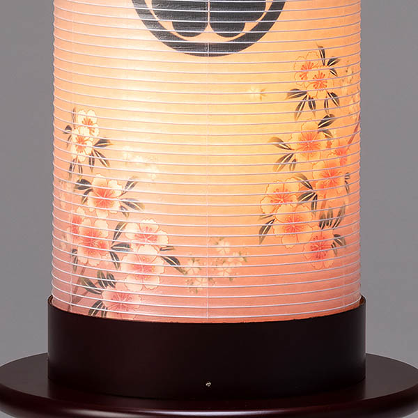 盆提灯 美山 煌 桜調 絹二重 桜柄 猫足 彩円 茶色半月敷台付き 詳細画像 美山 盆提灯 煌 桜調 絹二重 桜柄 猫足 彩円 茶色半月敷台付き 詳細画像