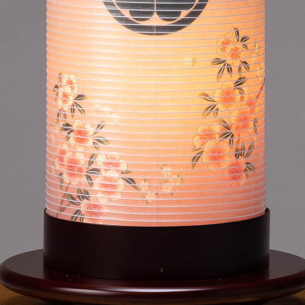 盆提灯 美山 煌 桜調 絹二重 桜柄 小足 桜調 飾り台付き 詳細画像 美山 盆提灯 煌 桜調 絹二重 桜柄 小足 桜調 飾り台付き 詳細画像