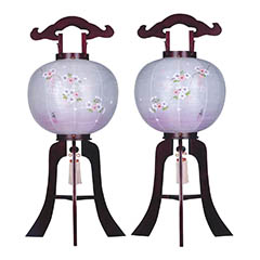 盆提灯: 行灯 桜調 絹二重 枝垂桜 対柄 （一対入り） 木製 電気コード式