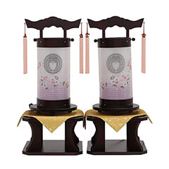 法明燈 桜 絹二重 枝垂れ桜 対柄 台付 (一対入り) 木製 電気コード式 【家紋入代込】