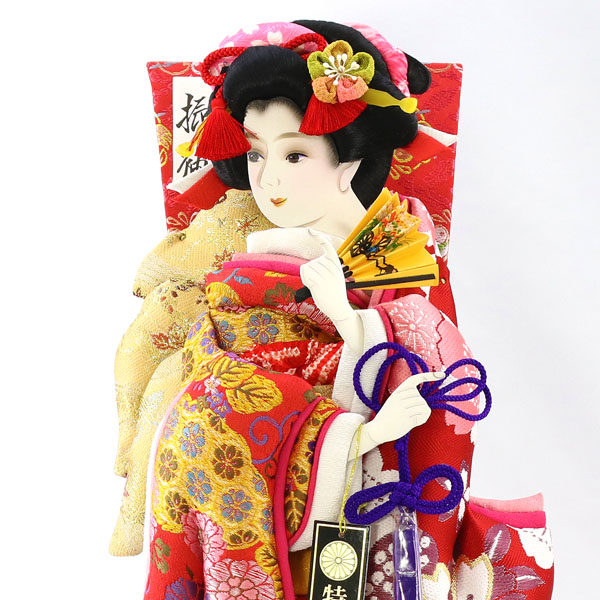 羽子板 吉徳 立体振袖 刺繍 赤 飾り台セット 詳細画像 吉徳 羽子板 立体振袖 刺繍 赤 飾り台セット 詳細画像