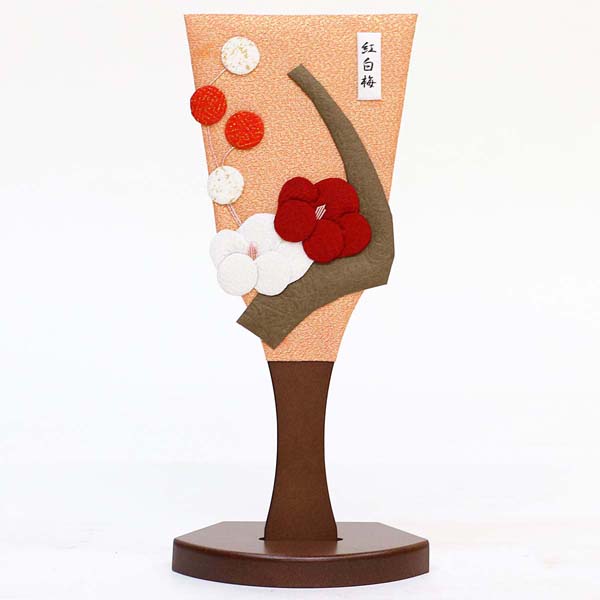 羽子板 守田 ちりめん細工 姫羽子板 紅白梅 赤パール塗り アクリルケース 詳細画像 守田 羽子板 ちりめん細工 姫羽子板 紅白梅 赤パール塗り アクリルケース 詳細画像