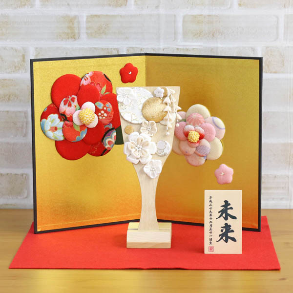 つまみ細工 髪飾り付き 白金 羽子板 (小) 花満開屏風 敷き布セット