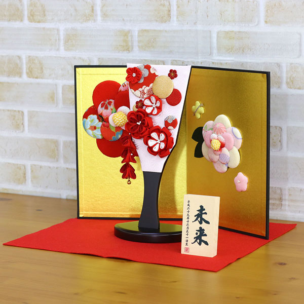 羽子板 美山 つまみ細工 羽子板 赤 花満開屏風 敷き布セット 詳細画像 美山 羽子板 つまみ細工 羽子板 赤 花満開屏風 敷き布セット 詳細画像