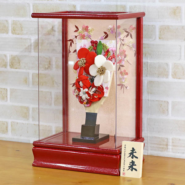 ちりめん細工髪飾り付き 赤パール塗り アクリルケース