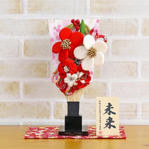 ちりめん細工羽子板飾り 初節句 お正月飾り 木製スタンド付 卓上