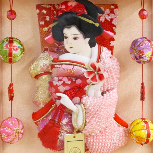 守田　 羽子板　壁掛け 額飾り 日和 正絹 パールピンク塗り 鞠二連つるし付き アクリルケース　詳細画像