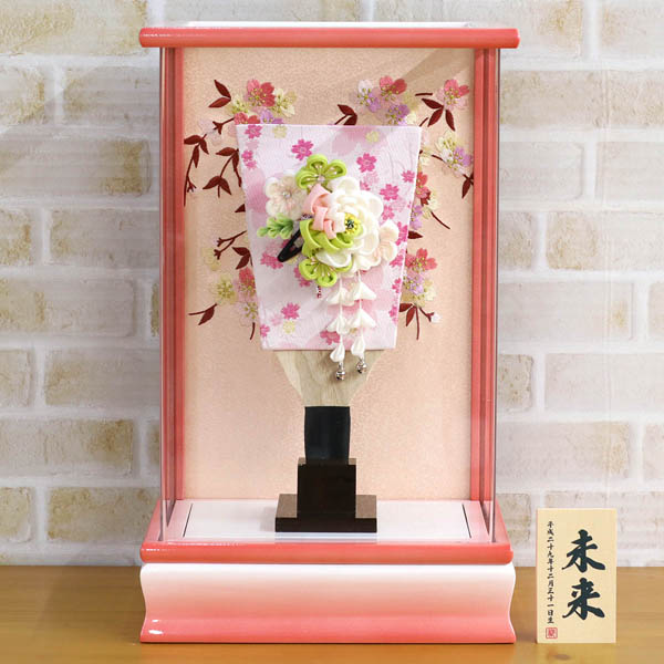 羽子板 守田 つまみ細工 白牡丹 3-54 髪飾り付き パール白/ピンク塗り アクリルケース 詳細画像 守田 羽子板 つまみ細工 白牡丹 3-54 髪飾り付き パール白/ピンク塗り アクリルケース 詳細画像