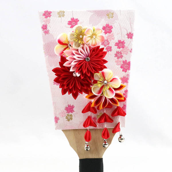 羽子板 守田 つまみ細工 赤菊 3-57 髪飾り付き パール白/ピンク塗り アクリルケース 詳細画像 守田 羽子板 つまみ細工 赤菊 3-57 髪飾り付き パール白/ピンク塗り アクリルケース 詳細画像