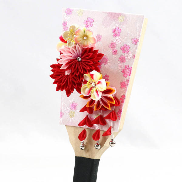 羽子板 守田 つまみ細工 赤菊 3-57 髪飾り付き パール白/ピンク塗り アクリルケース 詳細画像 守田 羽子板 つまみ細工 赤菊 3-57 髪飾り付き パール白/ピンク塗り アクリルケース 詳細画像
