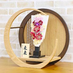 つまみ細工 羽子板 ホワイト 透かし麻の葉模様 木製 円形 三日月形飾り台 (大)