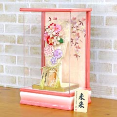 羽子板: つまみ細工 金紫 20127-1 パール白/ピンク塗り アクリルケース