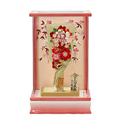 羽子板: つまみ細工 羽子板 金赤花 パール白/ピンク塗り アクリルケース