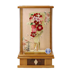 羽子板: つまみ細工 羽子板 金赤花 杏 木目 アクリルケース