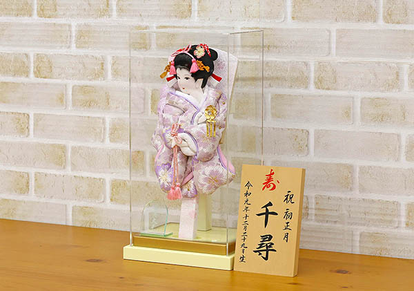 羽子板 吉徳 淡色羽子板 白/紫 枠なし アクリルケース飾り 詳細画像 吉徳 羽子板 淡色羽子板 白/紫 枠なし アクリルケース飾り 詳細画像