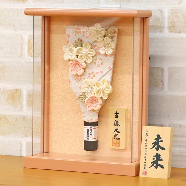 羽子板 | 雛人形、五月人形、こいのぼり、盆提灯のことなら「人形の