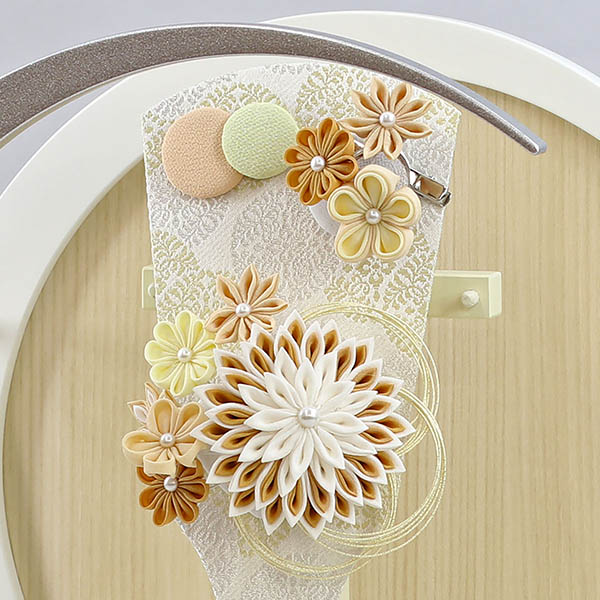 羽子板 | 雛人形、五月人形、こいのぼり、盆提灯のことなら「人形の