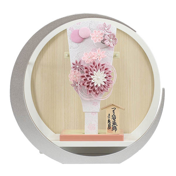 つまみ細工 髪飾り付き 羽子板 桃 白銀 木製 円形 三日月形飾り台 (大)