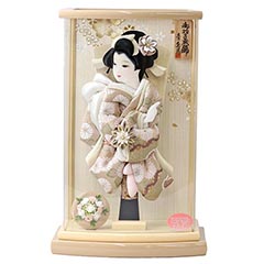 羽子板: 金襴振袖 モカ塗 アクリルケース飾り