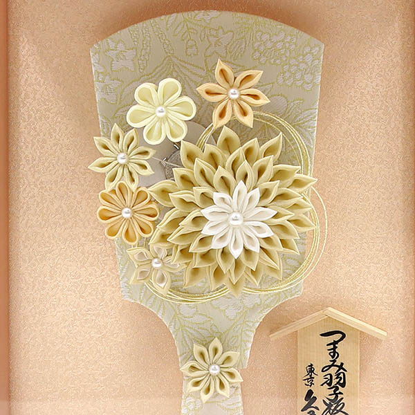 羽子板 | 雛人形、五月人形、こいのぼり、盆提灯のことなら「人形の