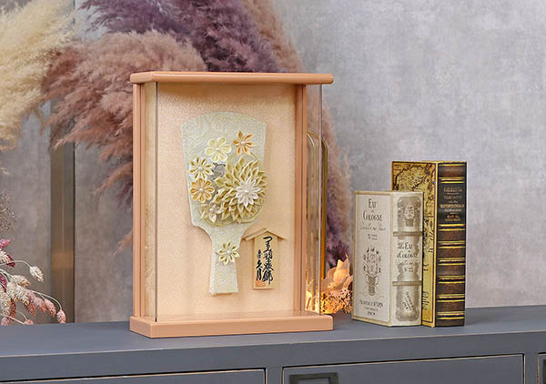 羽子板 | 雛人形、五月人形、こいのぼり、盆提灯のことなら「人形の