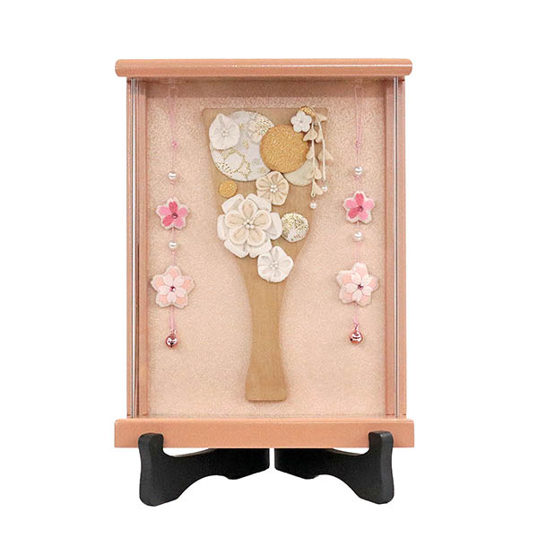 つまみ細工 髪飾り付き 白金 羽子板 (小) パールピンク塗り 壁掛け 額飾り 桜つるし付き アクリ