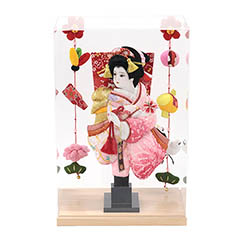羽子板: 花振袖 金襴かのこ ピンク どこでもつるし付き アクリルケース 霞 KASUMI 2436