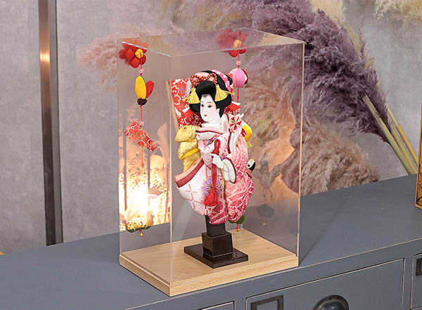 羽子板 幸月 花振袖 金襴かのこ ピンク どこでもつるし付き アクリルケース 霞 KASUMI 2436 詳細画像 幸月 羽子板 花振袖 金襴かのこ ピンク どこでもつるし付き アクリルケース 霞 KASUMI 2436 詳細画像