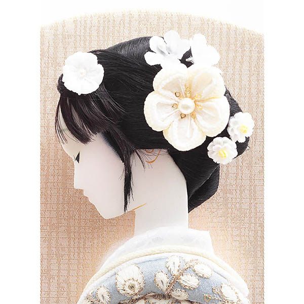 羽子板 久月 横顔 レース刺繍 水色 アイボリー塗り ガラスケース飾り 詳細画像 久月 羽子板 横顔 レース刺繍 水色 アイボリー塗り ガラスケース飾り 詳細画像