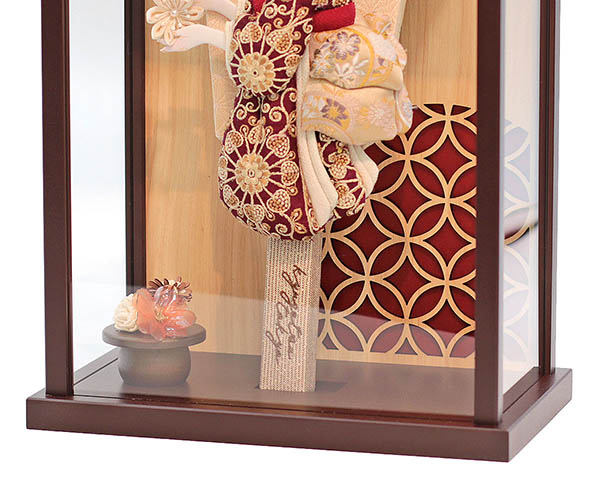 羽子板 久月 壁掛け 横顔 レース刺繍 ワイン 紅春 ケース飾り 詳細画像 久月 羽子板 壁掛け 横顔 レース刺繍 ワイン 紅春 ケース飾り 詳細画像