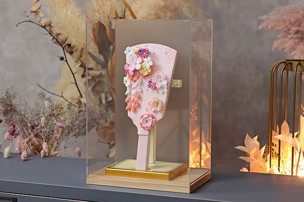 羽子板 東玉 つまみ細工 羽子板 ピンク アクリルケース 霞 KASUMI 2436 詳細画像 東玉 羽子板 つまみ細工 羽子板 ピンク アクリルケース 霞 KASUMI 2436 詳細画像