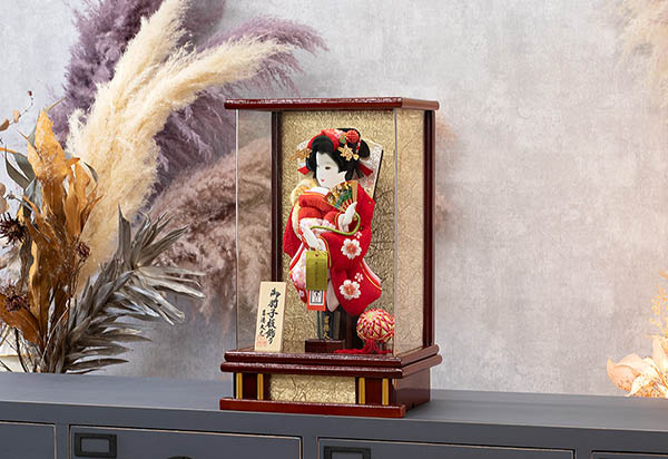 吉徳　 羽子板　鹿の子 赤 刺繍 花梨塗り アクリルケース飾り　詳細画像