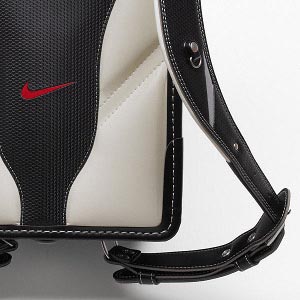 ナイキ（NIKE）ランドセル　側面