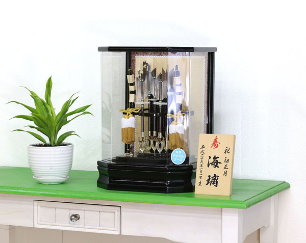 吉徳　 破魔弓　黒塗り 六角 アクリルケース飾り　詳細画像