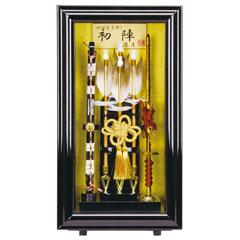 破魔弓: 壁掛け 額飾り 初陣 ガラスケース飾り スタンド付き