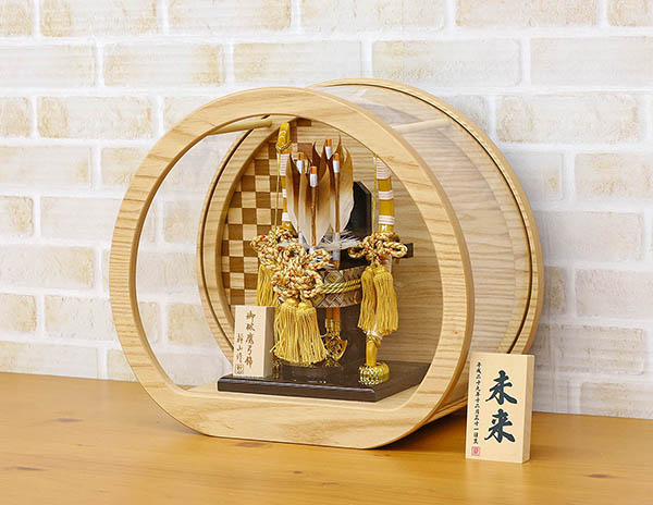 幹山　 破魔弓　和 なごみ タモ材 円形 丸形 アクリルケース飾り　詳細画像