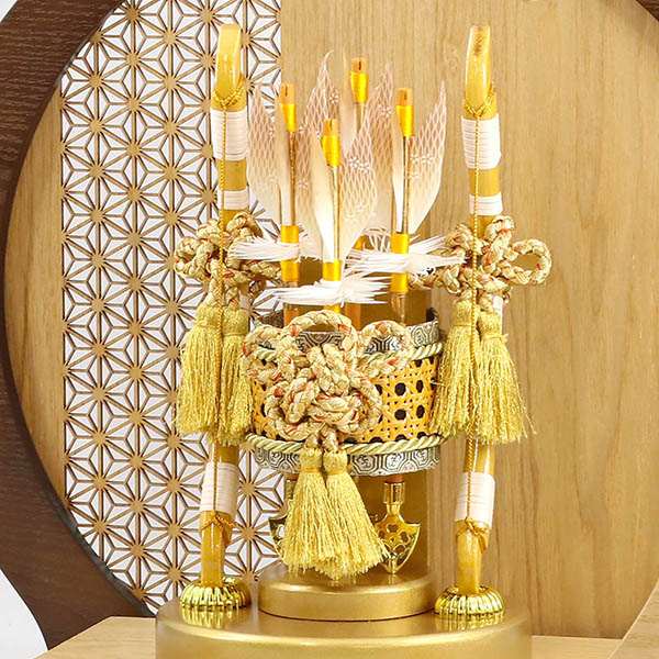 破魔弓 東玉 黎(れい) 透かし麻の葉模様 木製 円形 三日月形飾り台 (大) 詳細画像 東玉 破魔弓 黎(れい) 透かし麻の葉模様 木製 円形 三日月形飾り台 (大) 詳細画像