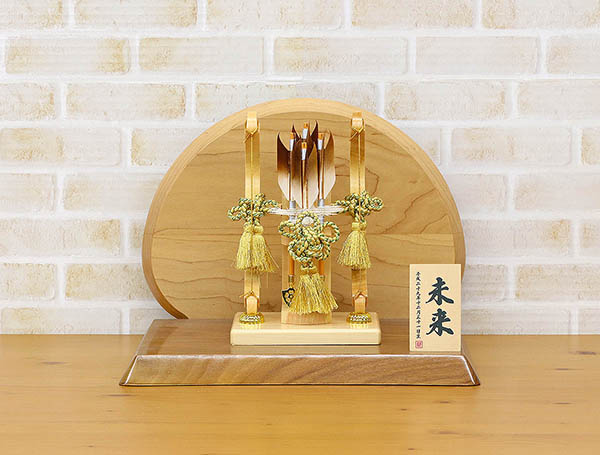 破魔弓 東玉 若葉 高級木材使用台屏風 詳細画像 東玉 破魔弓 若葉 高級木材使用台屏風 詳細画像