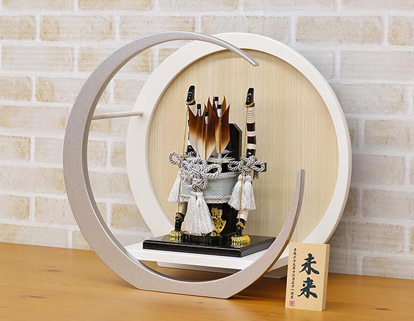 東玉　 破魔弓　蒼 白銀 木製 円形 三日月形飾り台 (大)　詳細画像